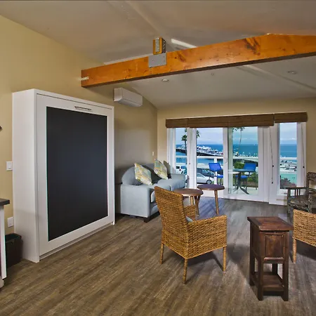 Beach Street Inn And Suites-3
