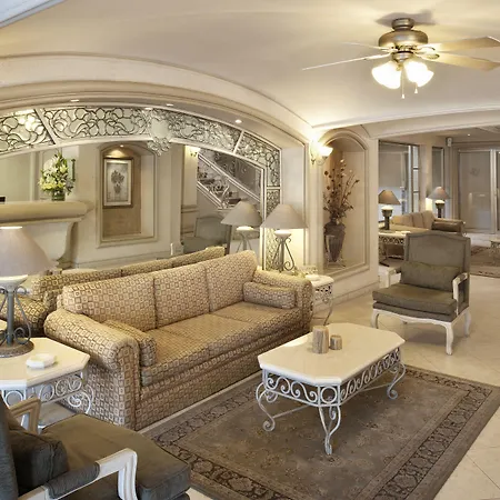Hotel & Suites Quinta Magna-3