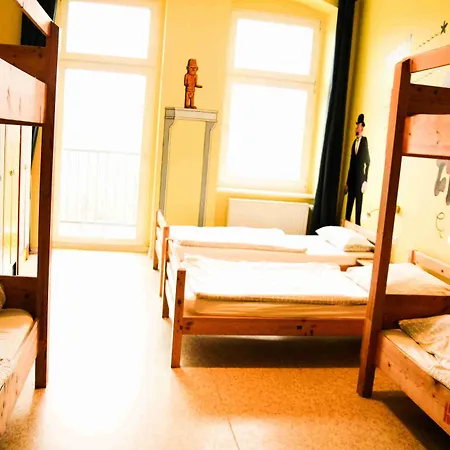 Sunflower Hostel Berlin-3