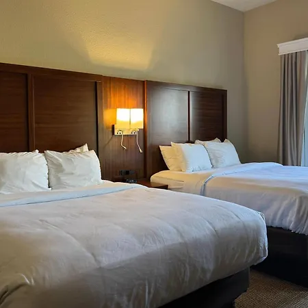 Comfort Suites Vicksburg-2
