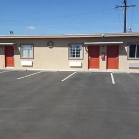 Motel 6 Maple/Main-3
