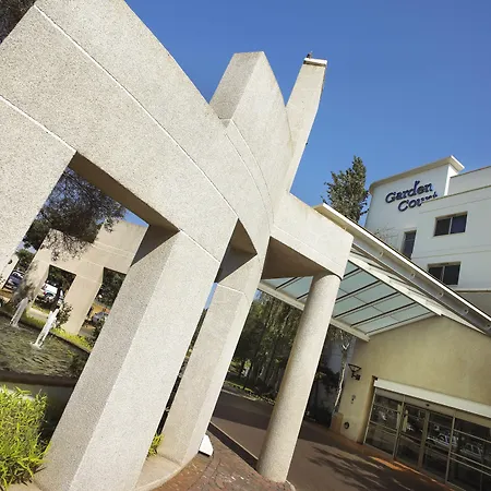 Garden Court Eastgate-3