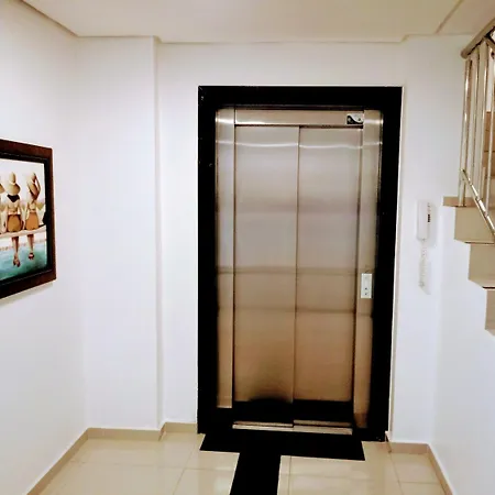 Golden Hotel - O Mais Central - Pet Friendly-2
