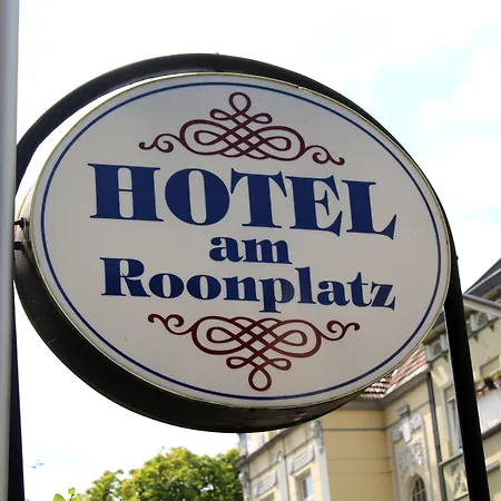 Hotel Am Roonplatz-3