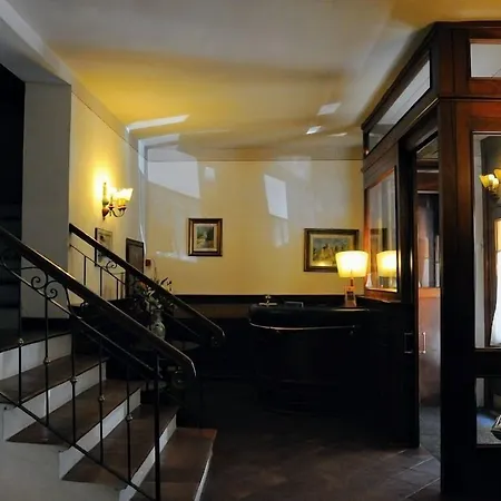 Albergo Italia di Nardi Renzo&C Snc-2