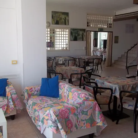 Hotel Italia-3