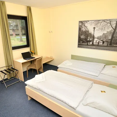 Best Deal Airporthotel Weeze-3