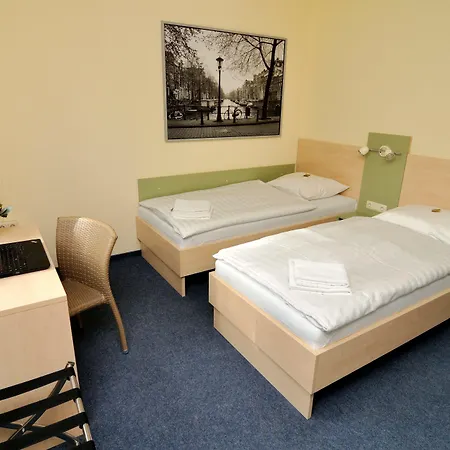 Best Deal Airporthotel Weeze-2