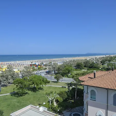 Hotel Aristeo Rimini Fronte Mare-3