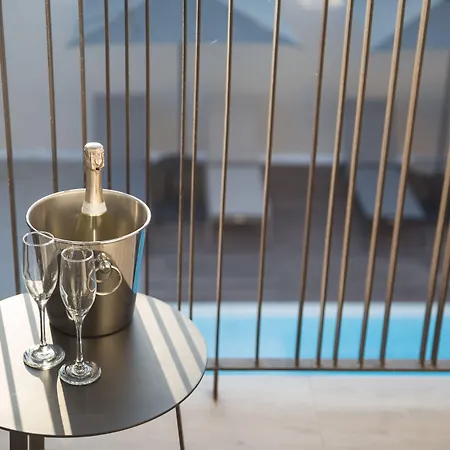 Giafra Luxury Rooms-2