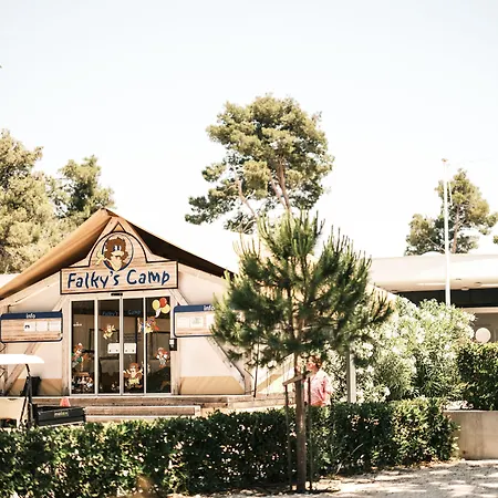 Falkensteiner Premium Mobile Homes And Camping Zadar-2