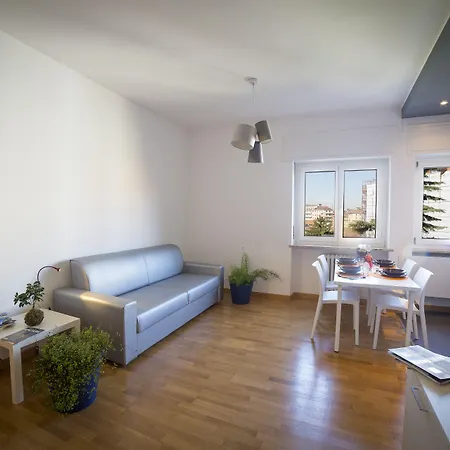 Aurum Aparthotels Gambara-2