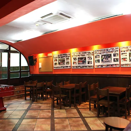 Hostal Antxitonea-3