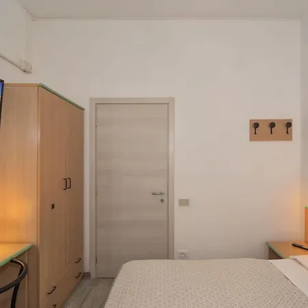 Hotel Cecile-3