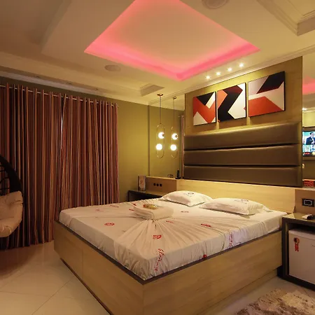 Glória Plaza Hotel (Adults Only)-2
