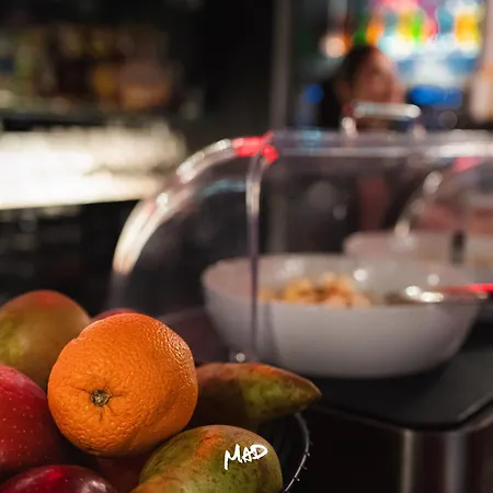 ibis Styles Lausanne Center MadHouse-3