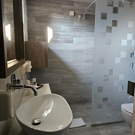 Garni Hotel D10-2
