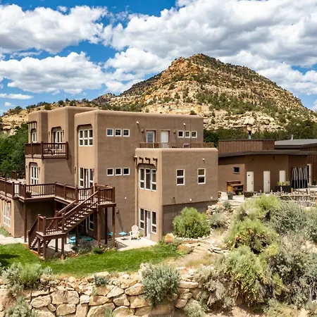 Slot Canyons Inn Bed & Breakfast-2