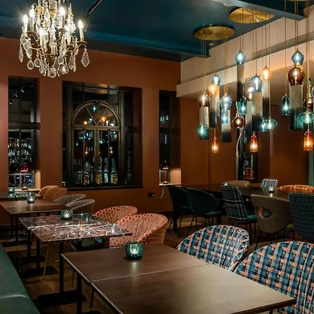 Motel One Edinburgh-Princes-2