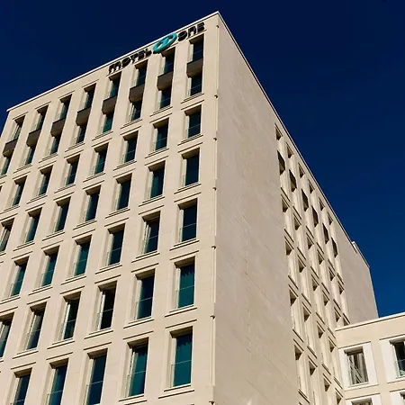 Motel One Freiburg-2