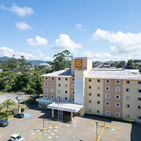 Hotel 10 Blumenau-3