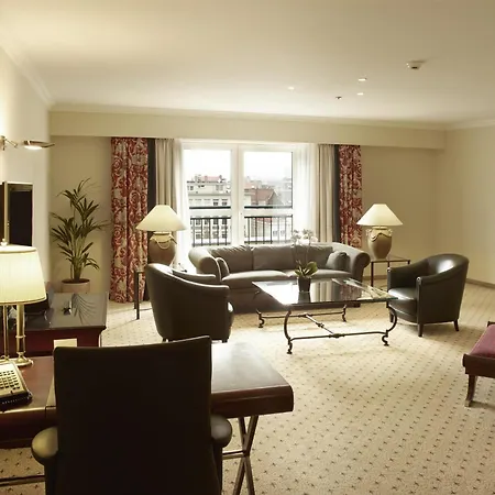 Hilton Antwerp Old Town-3