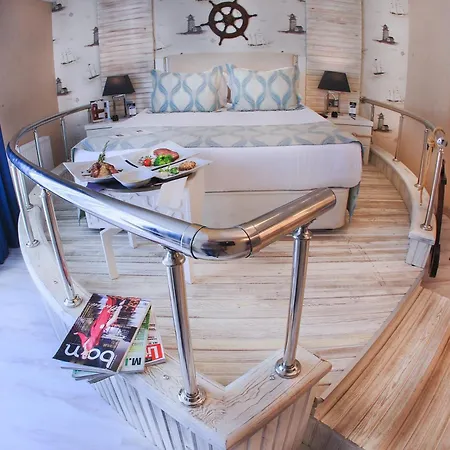 Demonti Hotel-2
