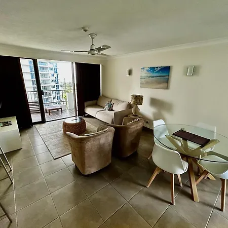 Pacific Resort Broadbeach-3
