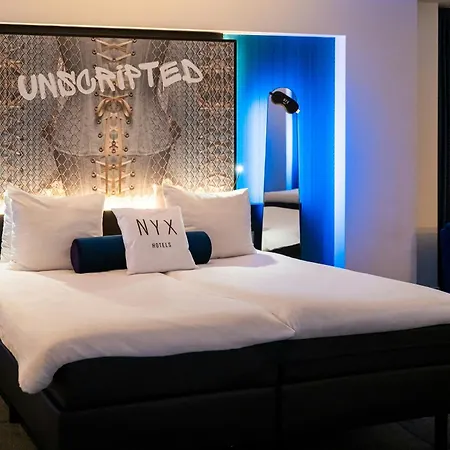 Nyx Hotel Amsterdam Rembrandt Square-3