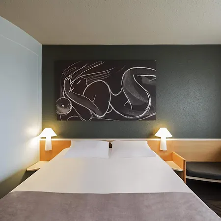 Ibis Hotel Berlin Spandau-3
