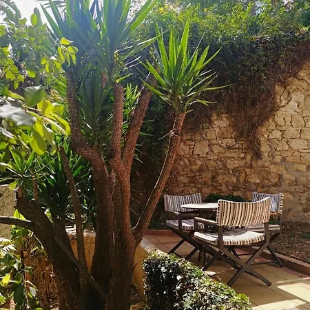 Achillion Palace Hotel Rethymno City Center-2