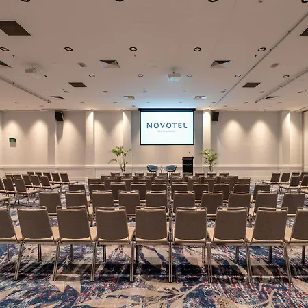 Novotel Perth Langley-2
