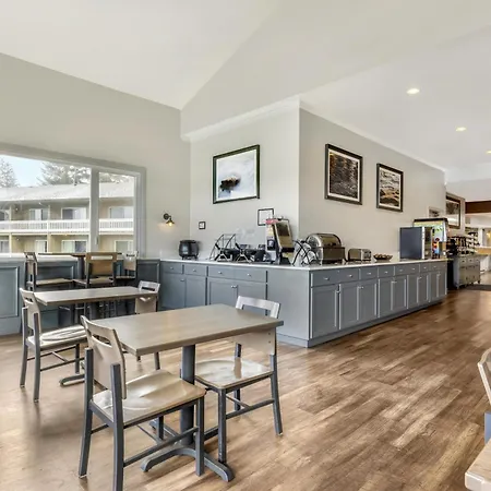 Best Western Pier Point Inn-3