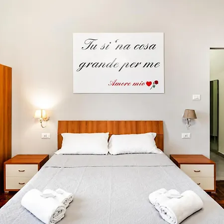 Bamba Luxury Suites Napoli Central Station-3