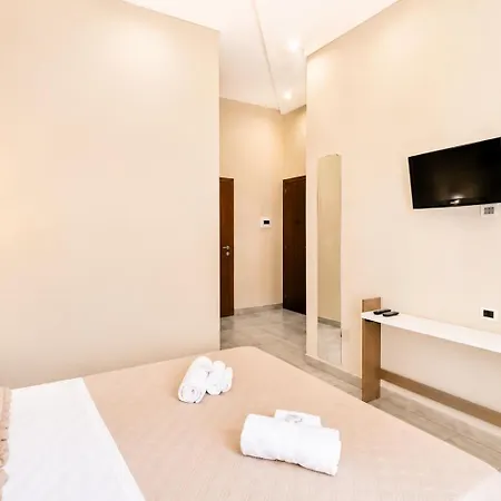 Bamba Luxury Suites Napoli Central Station-2