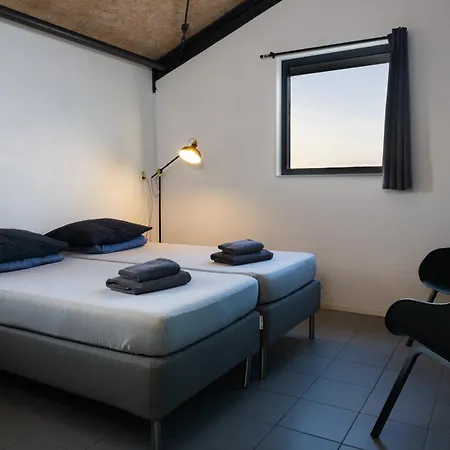 Brouwersdam Stay-2