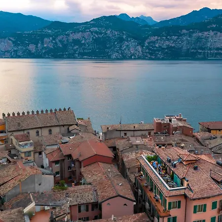 Hotel Lago Di Garda-3