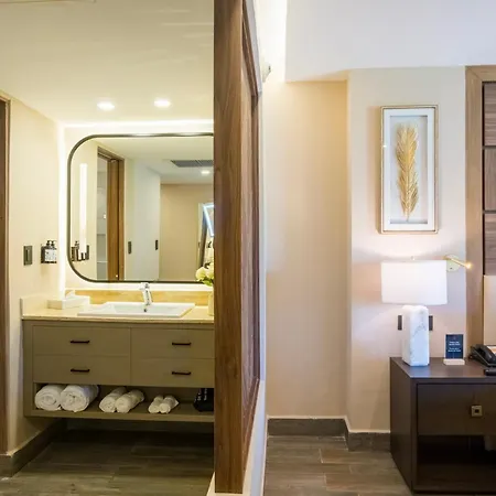 voco Hermosillo by IHG-3