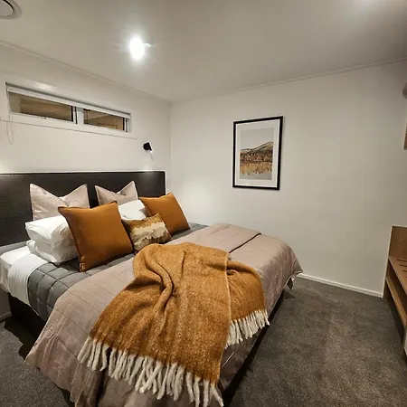 St James Apartments-3