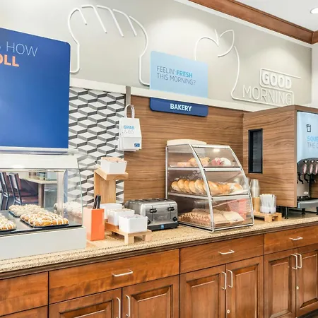 Holiday Inn Express & Suites Wilmington-Newark By Ihg-3