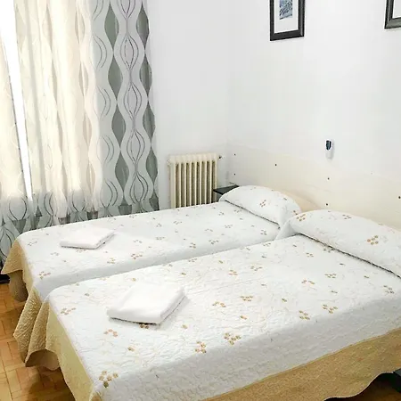 Hostal Los Arcos-3