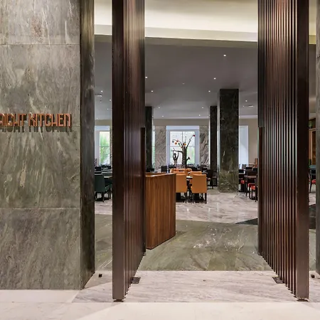 Dusit Thani Lakeview Cairo-2
