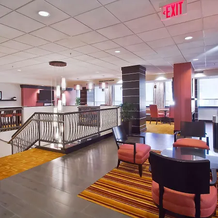 Hampton Inn & Suites Columbus-Downtown, Ohio-3