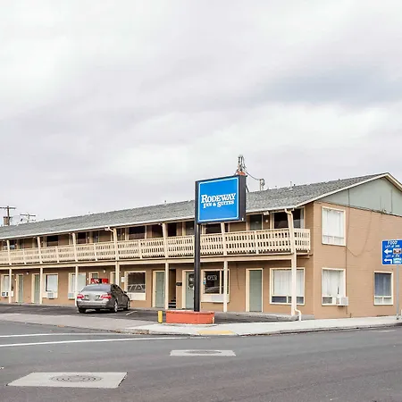 Rodeway Inn & Suites Pendleton-3