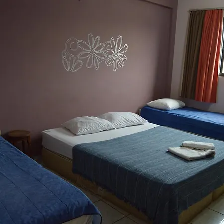 50 Hotel-2