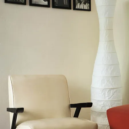 Richmond Studios South Beach-2