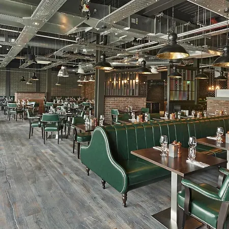 Village Hotel Glasgow-2