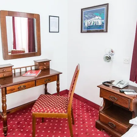 Hotel Sumratin-3