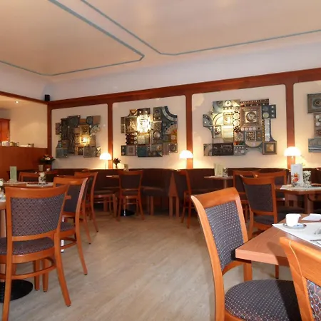 Altstadt Hotel Cochem-3