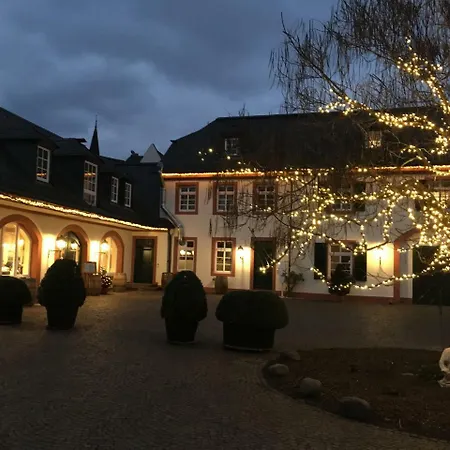 Residenz Weingut Schloss Reinhartshausen-2